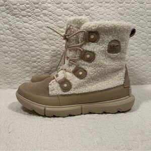 Sorel Explorer Joan Cozy Cream and Tan High-Top Boots with Lace-Up Closure